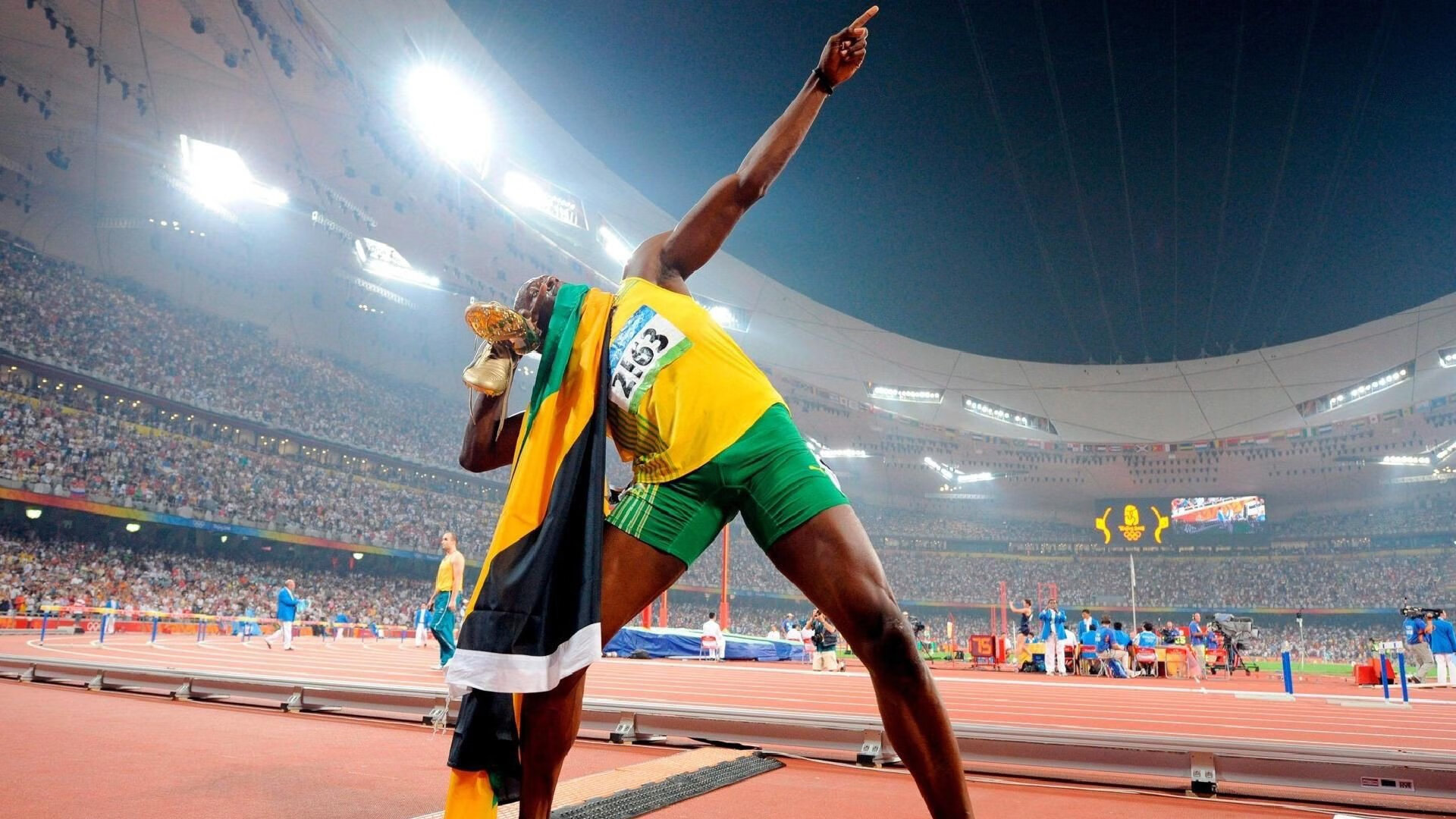 短跑新星闪耀全国锦标赛 破纪录夺冠引关注